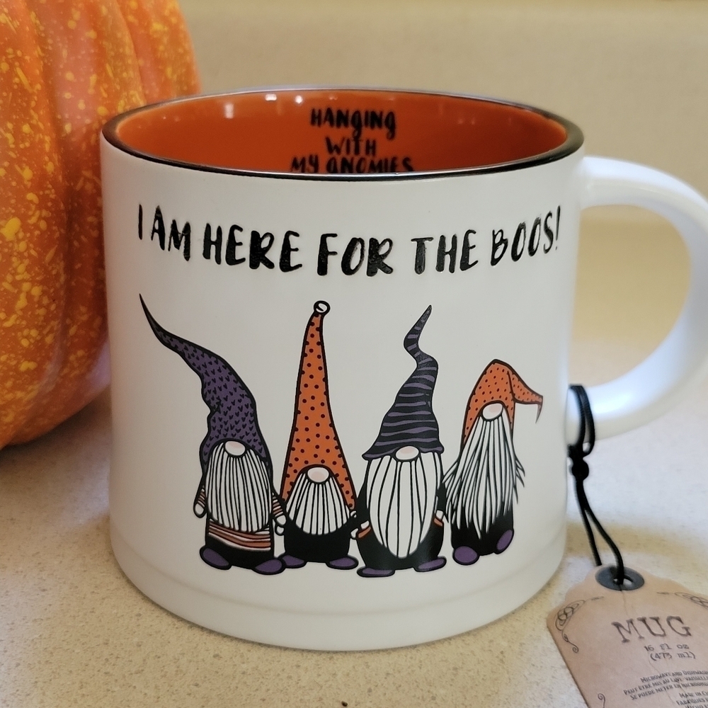 🦋Halloween Gnome MUG "I'm here for the Boos "